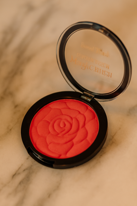 Blush Éclat Naturel à la Finition Veloutée